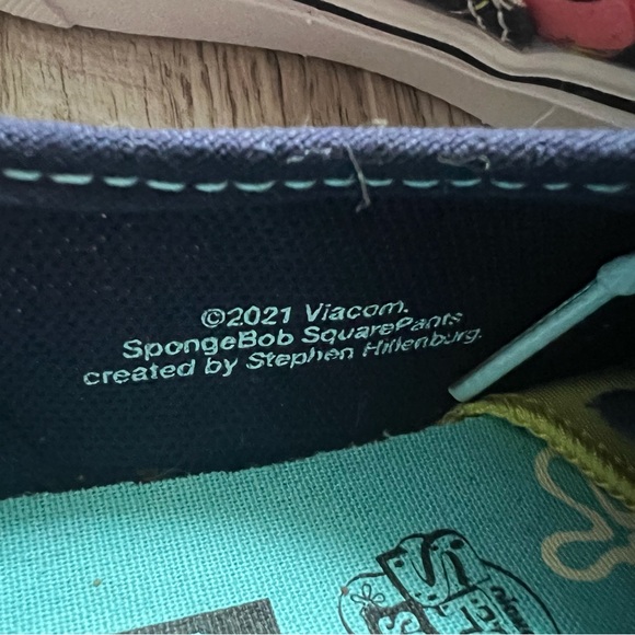 Vans SpongeBob Aloha Bob Comfy
Cush Authentic Mens Size 5 Women’s Size 6.5 - Picture 11 of 12